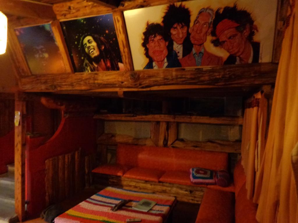Wood House Hostel Сан Карлос де Барилоче Екстериор снимка