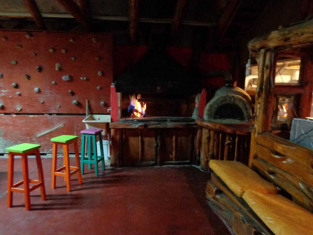 Wood House Hostel Сан Карлос де Барилоче Екстериор снимка